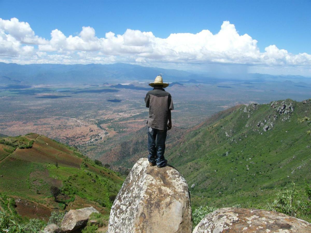 Mambo View Point Villa Ndungu Екстериор снимка