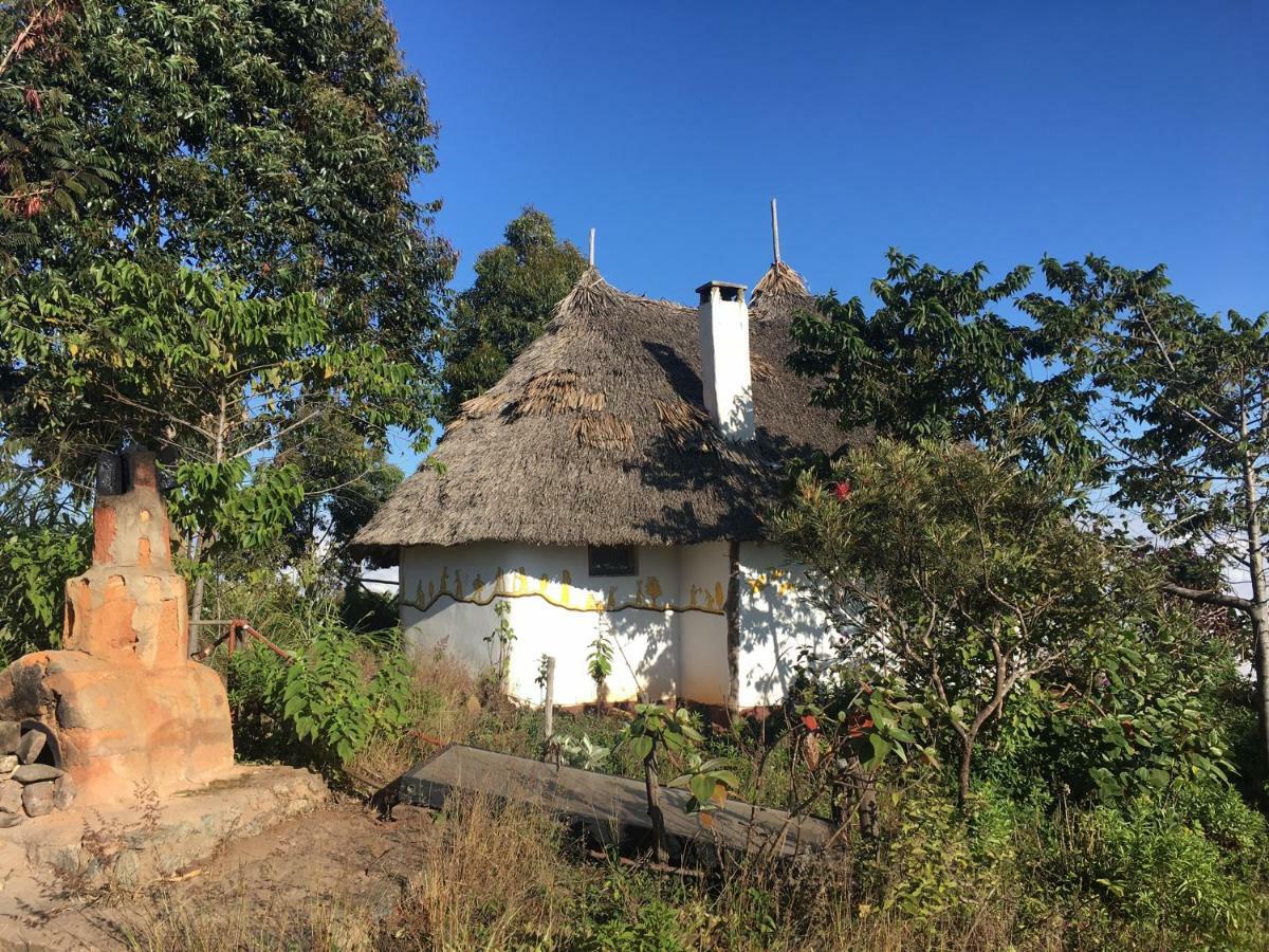 Mambo View Point Villa Ndungu Екстериор снимка
