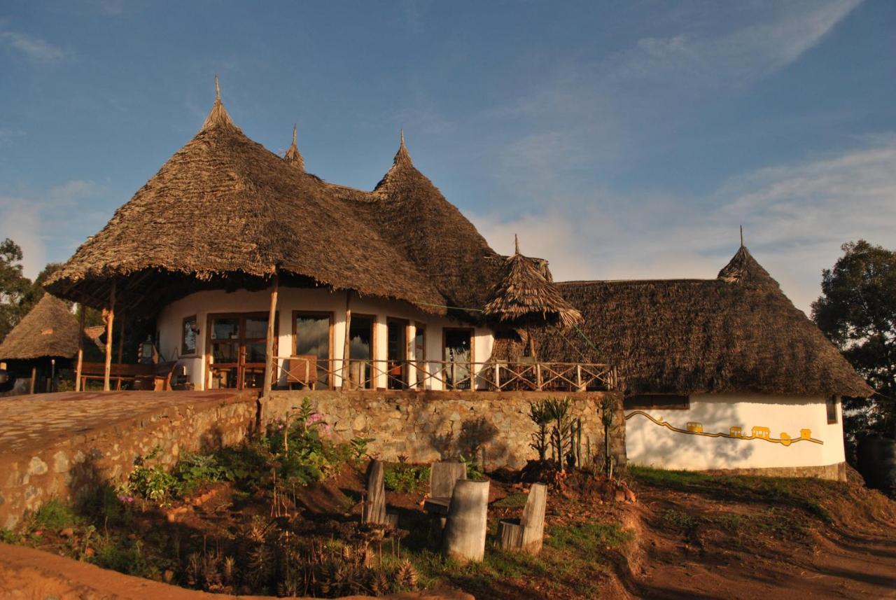 Mambo View Point Villa Ndungu Екстериор снимка