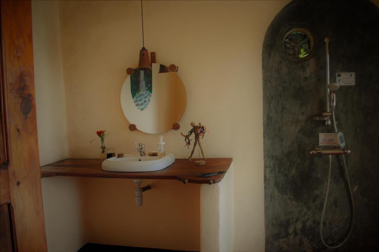 Mambo View Point Villa Ndungu Екстериор снимка