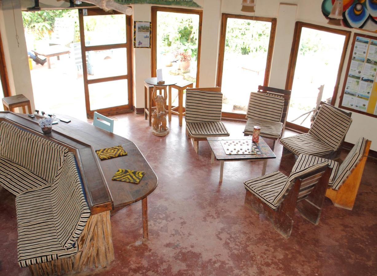 Mambo View Point Villa Ndungu Екстериор снимка